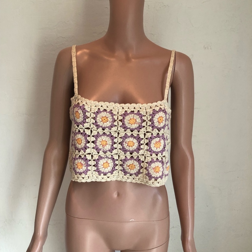 Zara Daisy Knitted Crochet￼ Floral Cropped Top Women’s Size XS Relaxed-Fit Shirt
